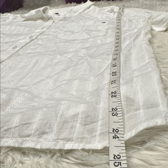 Tommy Hilfiger Classic White Striped Button-Down Shirt - Picture 7 of 7